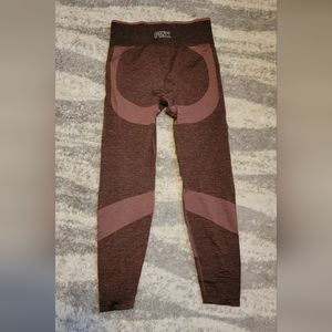 Maroon seamless leggings by pink